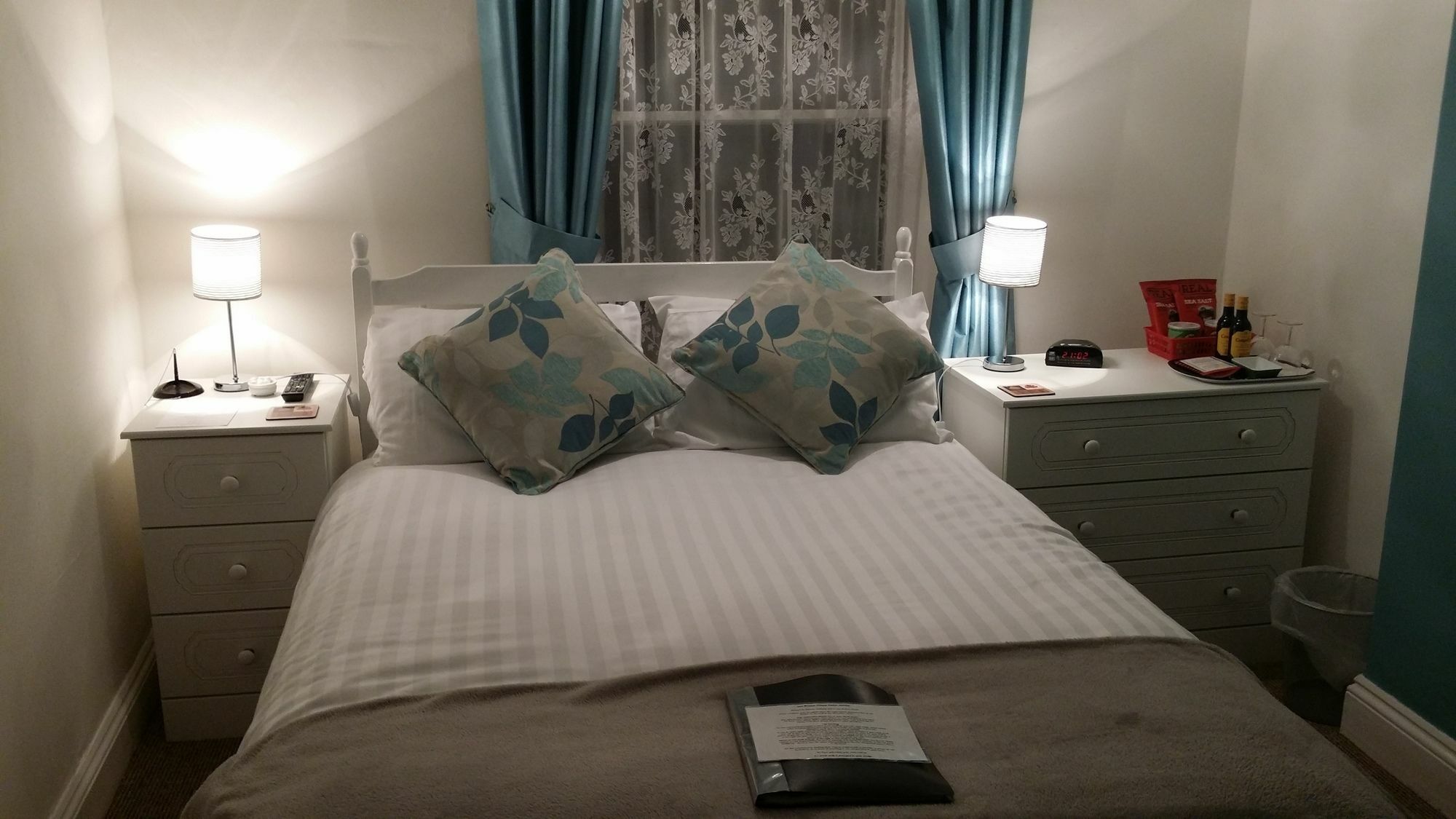 The Earlsdale Bed And Breakfast Ильфракомб Экстерьер фото
